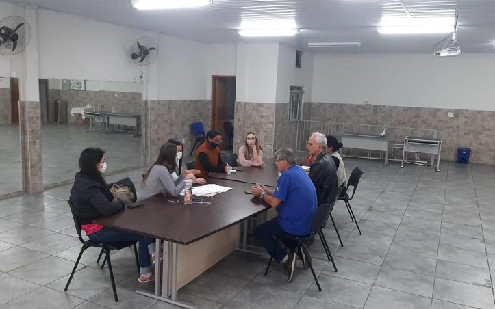 Reunião assistentes sociais