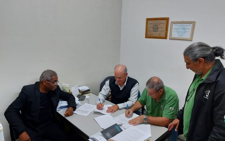 Assinatura acordo coletivo amac