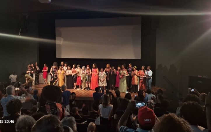 Homenagem a elaine 5